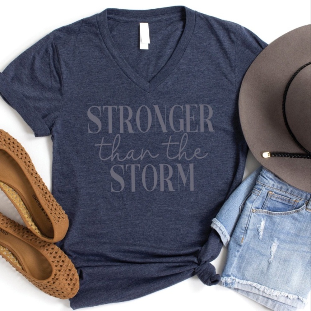 Love in Faith “Strong Than The Storm” Navy V-Neck Shirt Size Small